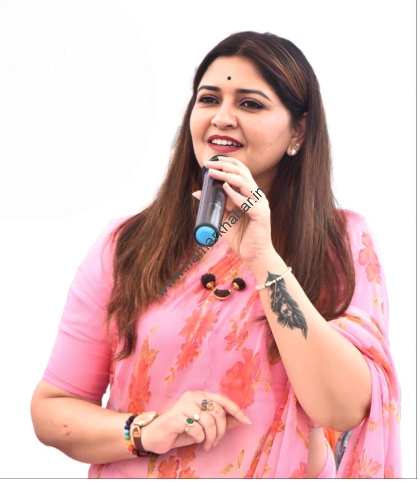 भावना बोहरा के सशक्त नेतृत्व में पंडरिया में विकास ने पकड़ी रफ्तार: ₹8.03 करोड़ से अधिक की ऐतिहासिक सौगात, शहर से गांव तक बुनियादी ढांचे में होगा व्यापक बदलाव और जनसुविधाओं का होगा अभूतपूर्व विस्तार